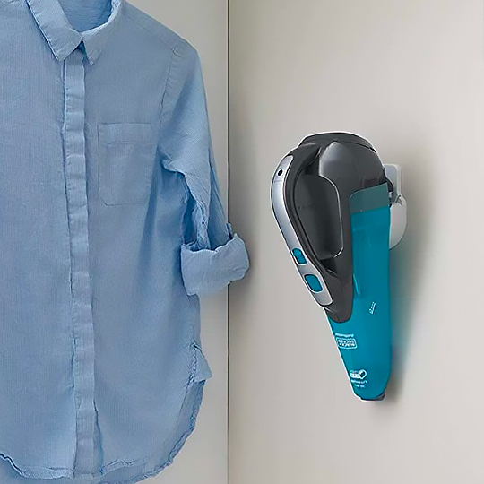 BLACK & DECKER Dustbuster Wet & Dry Vacuum Cleaner 10.8V Li-Ion