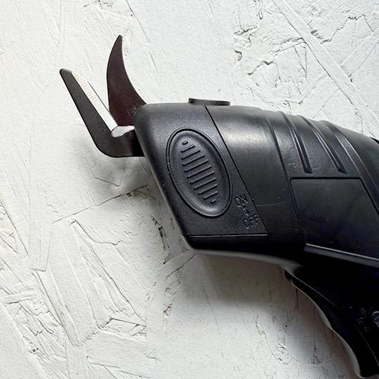 OVJ USB-Powered Electric Scissors (Blade For Cutting Corrugated Board)