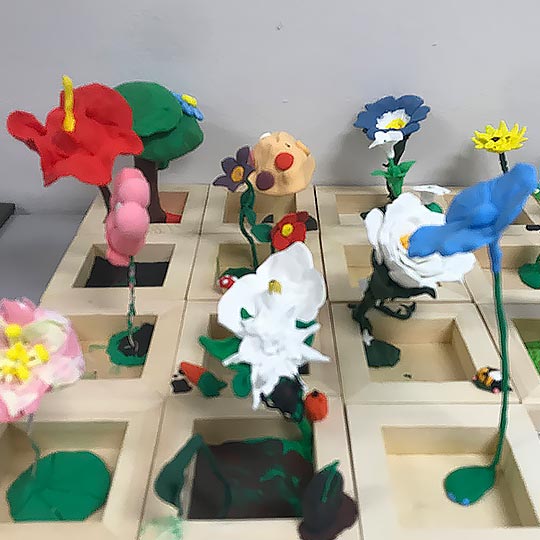 DISCOVER Flora Diorama By TASA