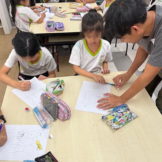 DISCOVER Graffiti Toy Design By TASA