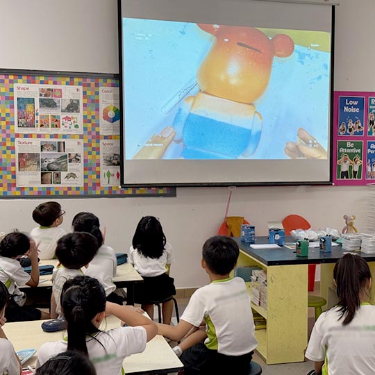 DISCOVER Graffiti Toy Design By TASA