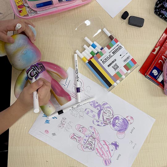 DISCOVER Graffiti Toy Design By TASA