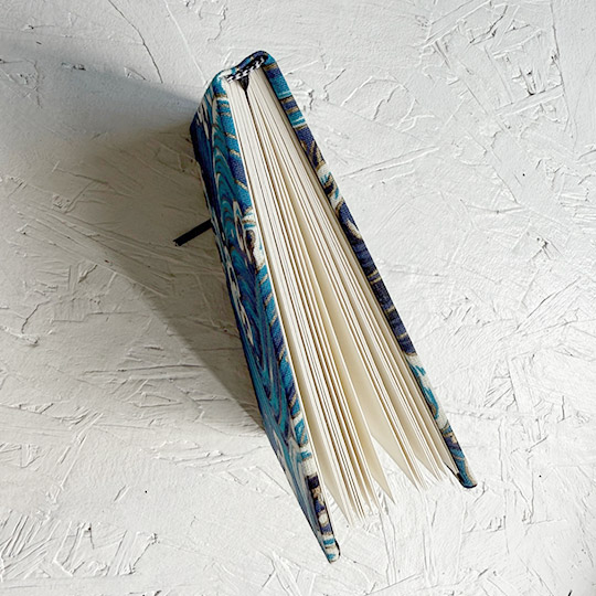 OVJ Yangtze 100% Cotton Watercolor Paper Book 300gsm Landscape 13cm x 19cm x 24 Crane