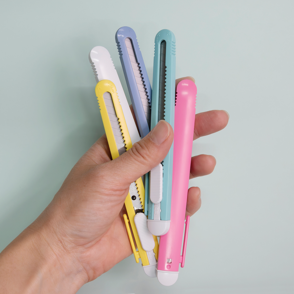 NT FA-120P Auto Lock 9mm Blade Cutter