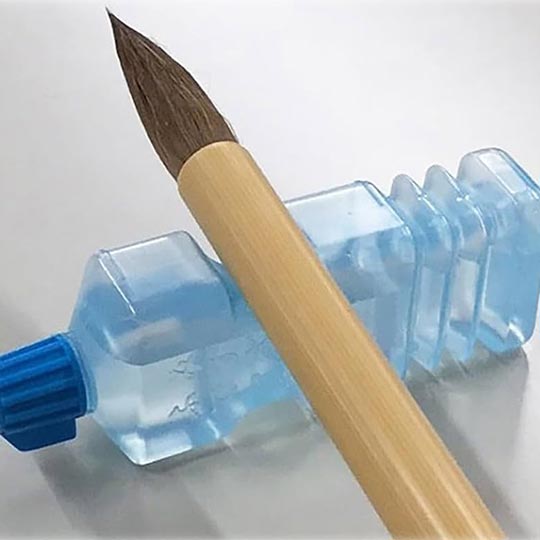 KURETAKE Water Bottle Pen Rest & Dropper
