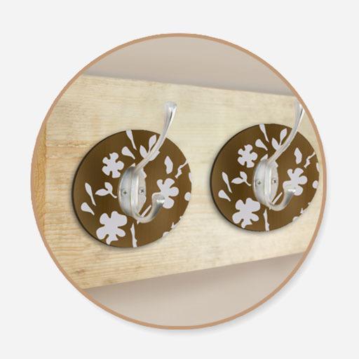 CRAFT MEDLEY Wood Cut Outs Round x 3
