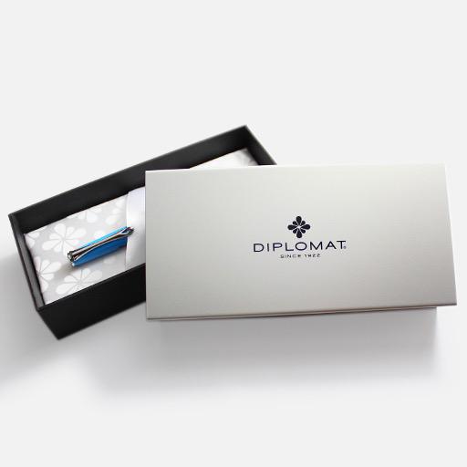 DIPLOMAT Esteem MadC Blue Caneva Fountain Pen Fine