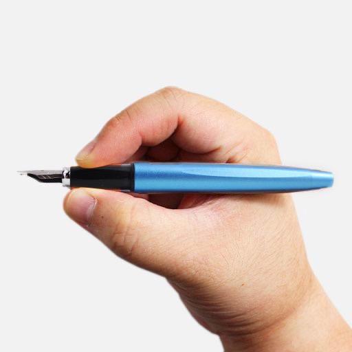 DIPLOMAT Magnum Aegean Blue Fountain Pen Broad