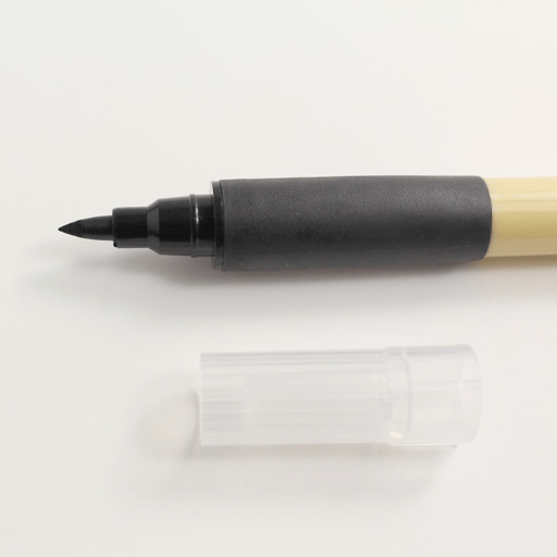 KURETAKE Bimoji Medium Brush Pen