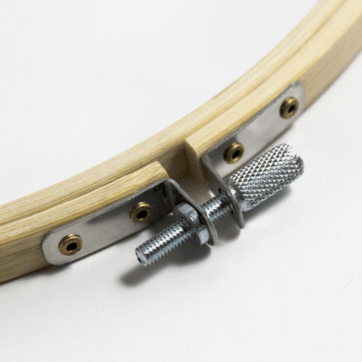 NEEDLE CRAFTERS Embroidery Hoop 6”