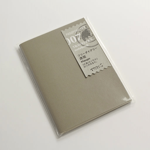 TRAVELER'S Passport 007 Weekly Diary
