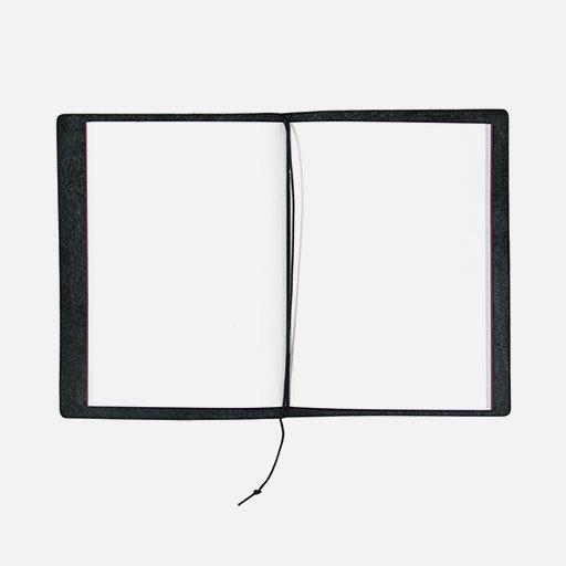 TRAVELER'S Passport Black