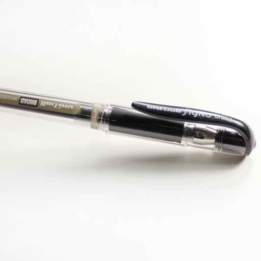 UNI Signo Broad Roller Pen Black