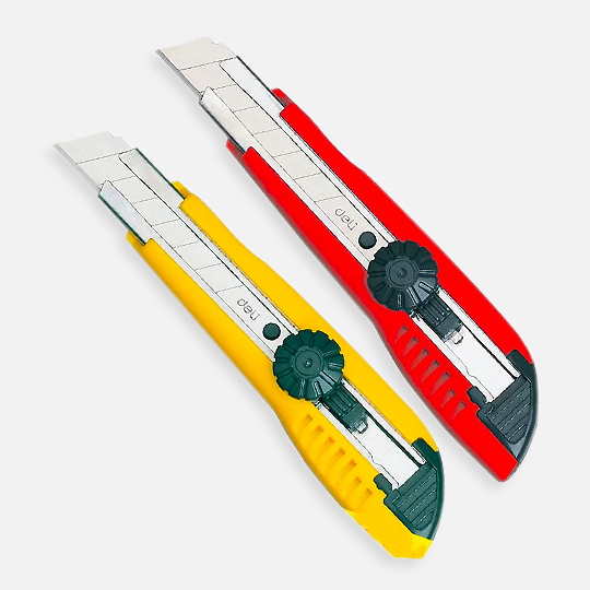 DELI Twist Lock 18mm Blade Cutter