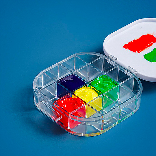 SUPERIOR Portable Water Bucket & Palette Black