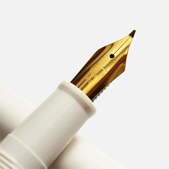 SAILOR Fude-De-Mannen 40° Fountain Pen White