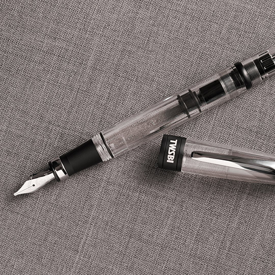 TWSBI Diamond 580 AL R Black Fountain Pen Broad (Ship After 19 Jan)