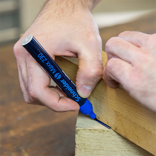 SCHNEIDER Maxx 230 Aluminium Barrel Bullet Tip Permanent Marker Black