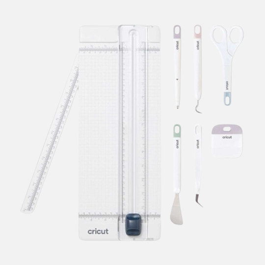 OVJ CRICUT 13 In Essential Tool Set