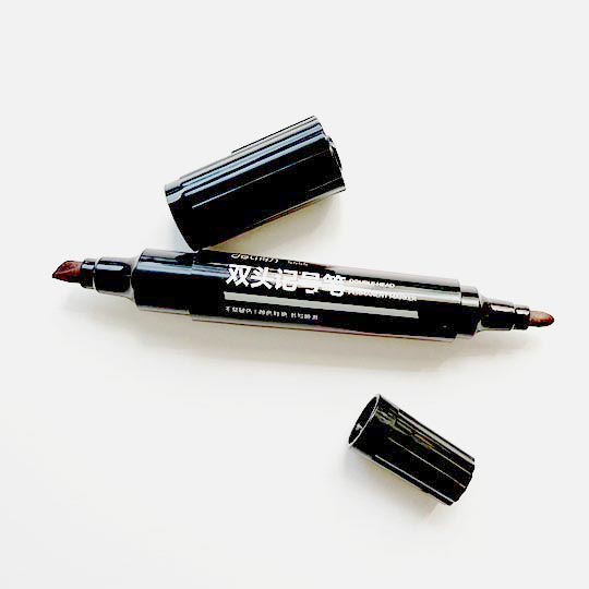 DELI Permanent Marker Bullet/Chisel Tip Black