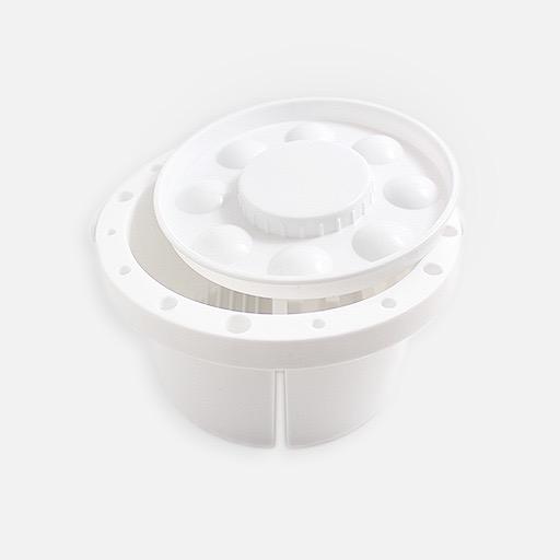 OVJ Plastic Water Bucket With Palette Cover